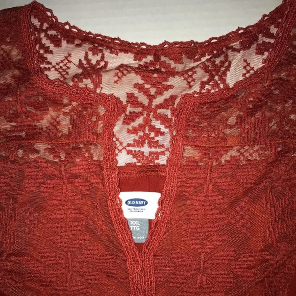 Old Navy Long Sleeve‎ V Neck Crochet Bib Lace Top